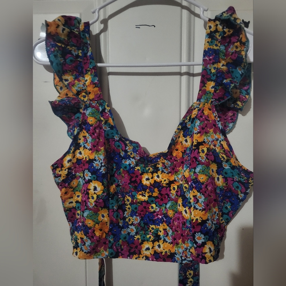 Floral Ruffle Sleeve Top